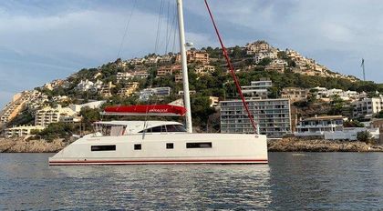 53' Nautitech 2012 Yacht For Sale